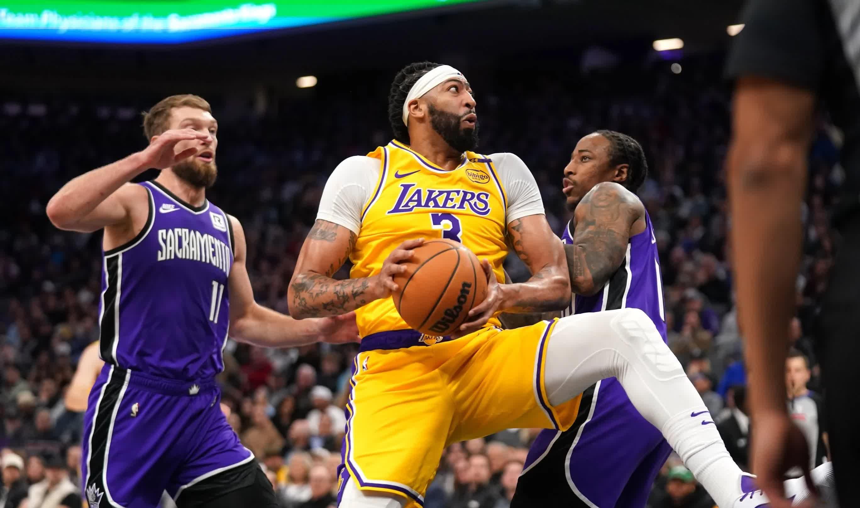 leyu-阿扎伦卡焦点对战，浓眉哥与90激战独行侠分钟，反败为胜胜负难料！气势如虹延续的简单介绍-leyu